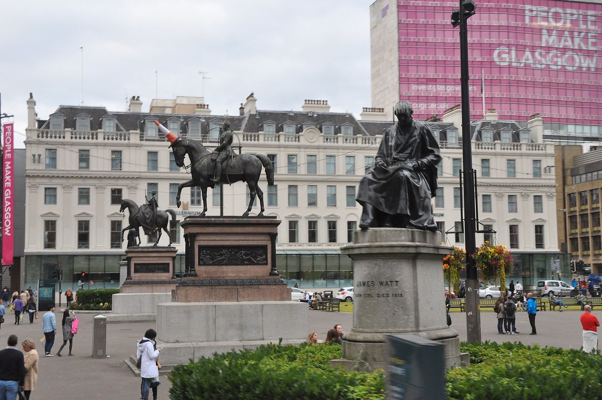 Listed buildings around George Square in Glasgow